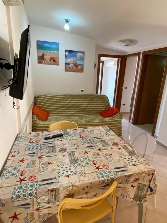 Appartamento Casa Vacanze 70M2 Альба-Адріатіка Екстер'єр фото
