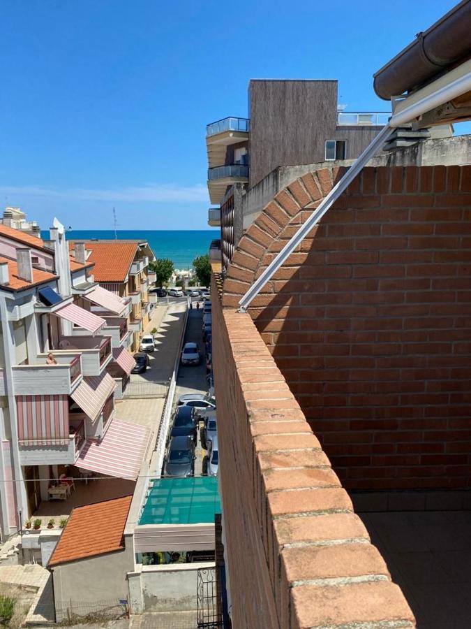 Appartamento Casa Vacanze 70M2 Альба-Адріатіка Екстер'єр фото