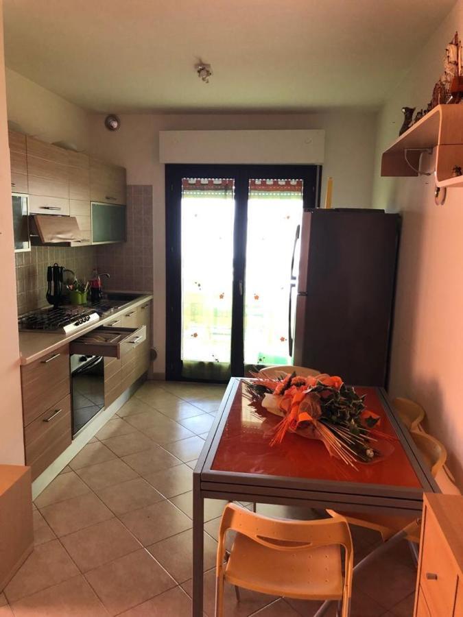Appartamento Casa Vacanze 70M2 Альба-Адріатіка Екстер'єр фото